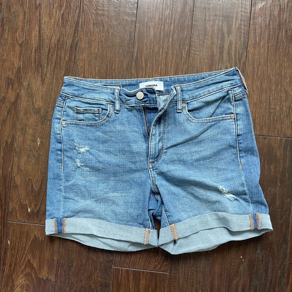 Women’s size 6 Sonoma jean shorts